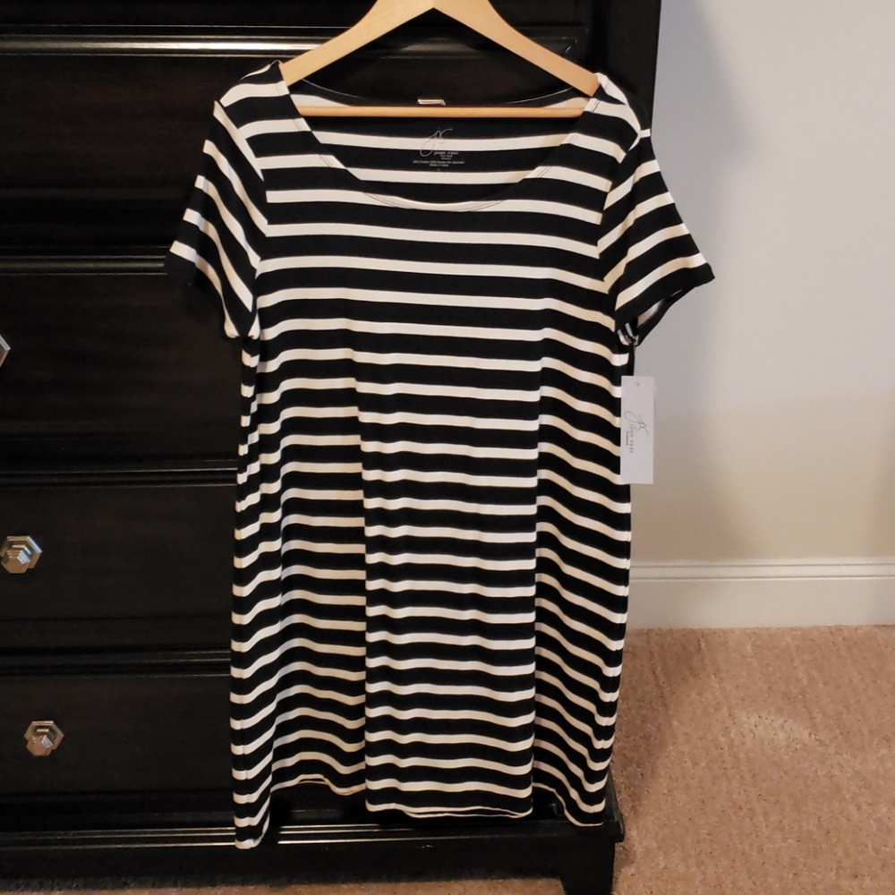 SOLD! Joan Vass Blk/Wht Shirt Dress w/ Leggings